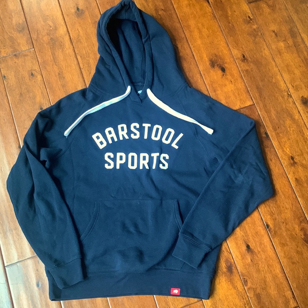 Barstool Sports sweatshirt. Size medium Sportiqe